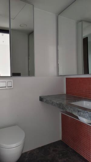 Lodha Adrina - 3BHK, Floor 61