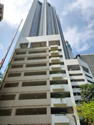 Piramal Mahalaxmi - 3BHK, Floor 20