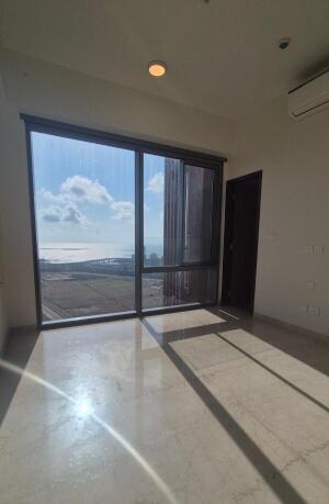 Piramal Mahalaxmi - 3BHK, Floor 18