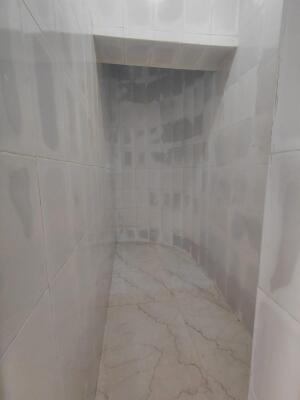 Neumec Chandellior Court