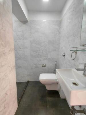 Neumec Chandellior Court